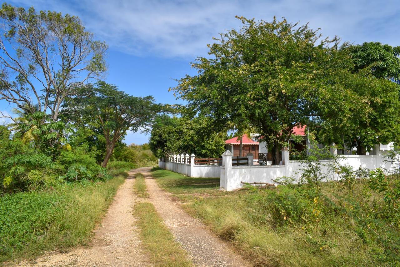 Gites Du Domaine De La Canne A Sucre Anse-Bertrand Ngoại thất bức ảnh